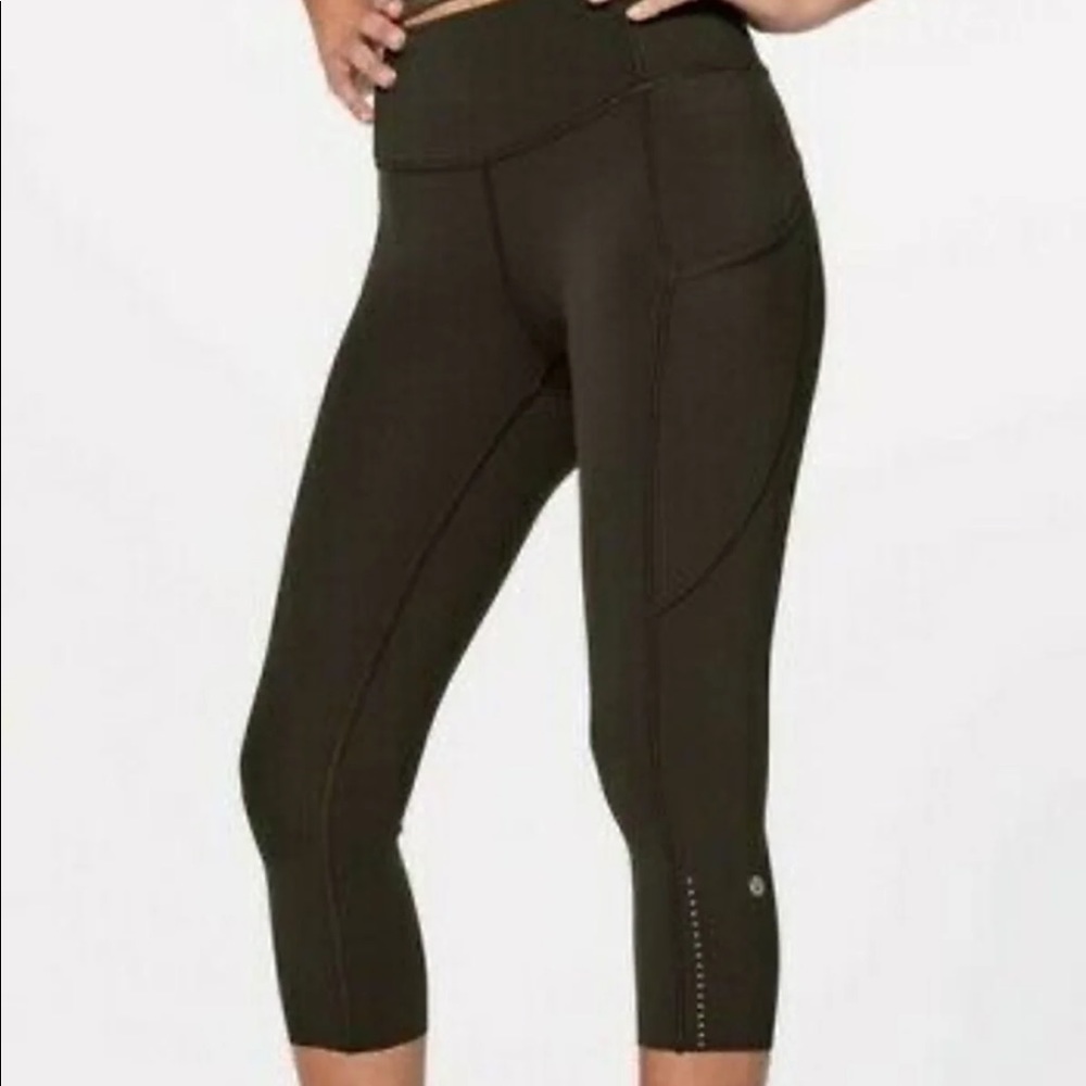 Lululemon Fast Free Crop II *Nulux 19"
